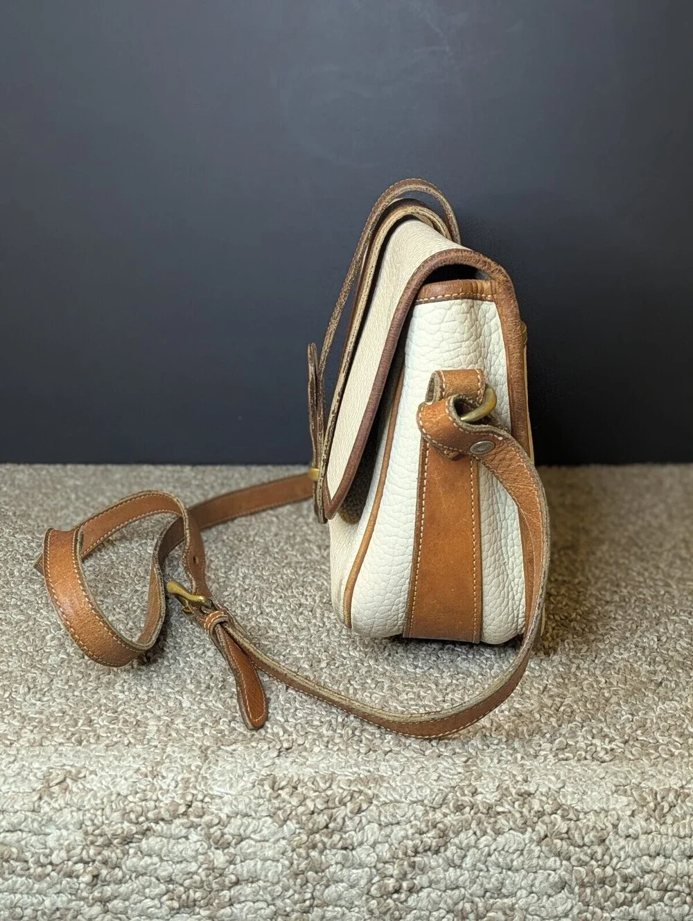 Dooney Bourke Large Equestrian Crossbody Bag Vintage Bone British Tan Leather